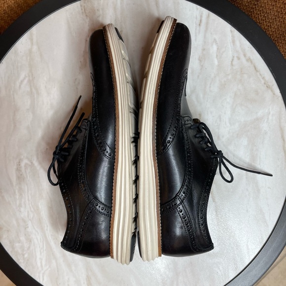 Cole Haan Black Wingtip Grand OS Size 9M - Picture 3 of 7